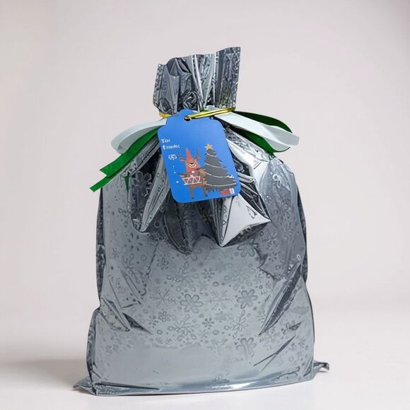 MB1. Festive Gift Bag Set of 8 - Picture 4 of 8